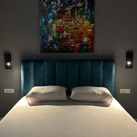 Apartament Inida *